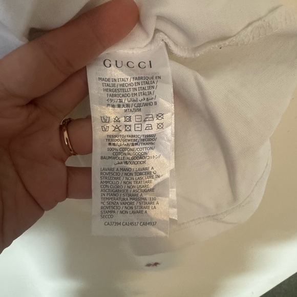 Gucci Ivory Tee with Green Logo and Tiger Design - Picture 6 of 9